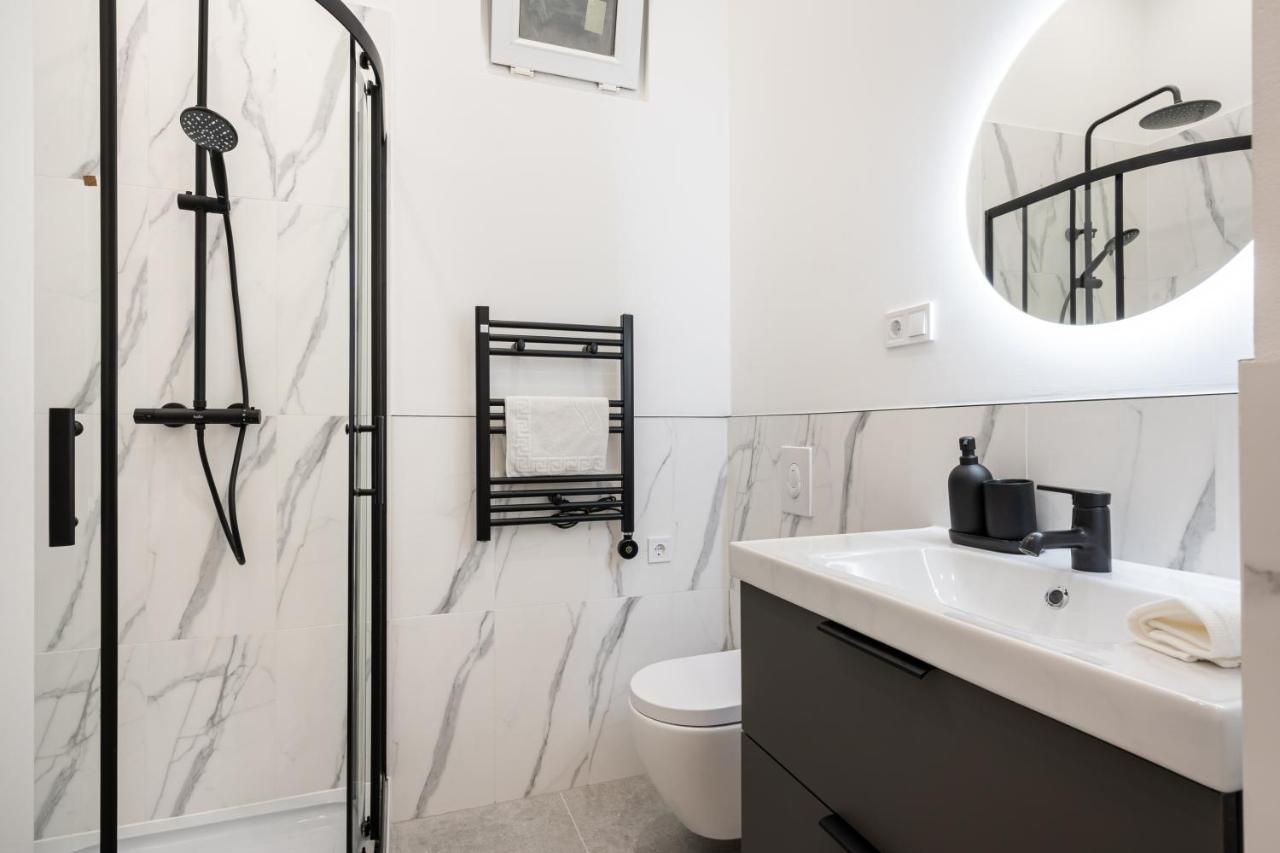 בודפשט D48 - Central Boulevard Residence - Best Location By Bqa מראה חיצוני תמונה