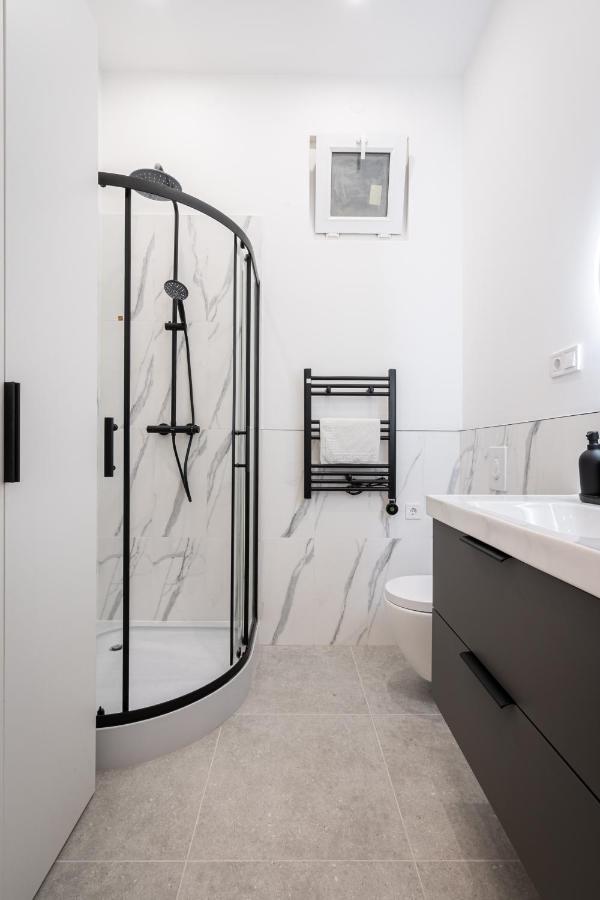 בודפשט D48 - Central Boulevard Residence - Best Location By Bqa מראה חיצוני תמונה