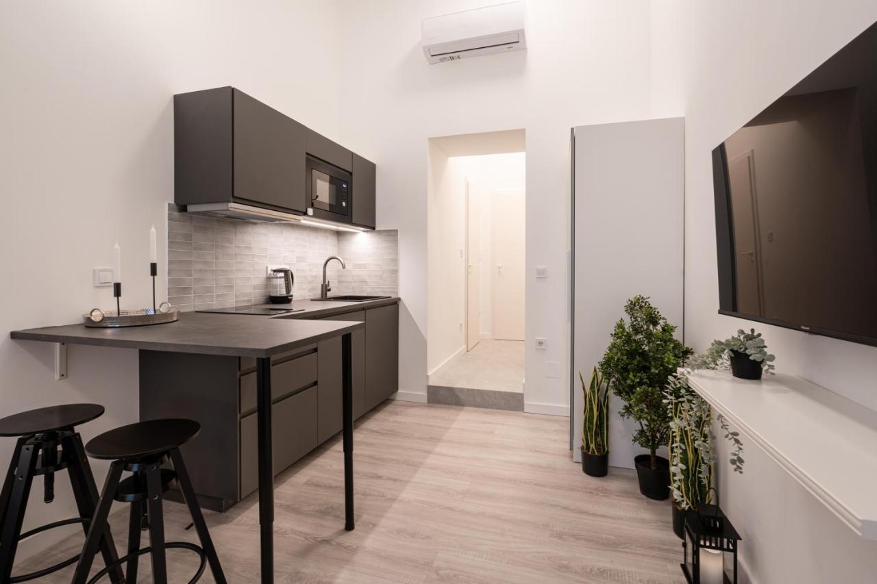 בודפשט D48 - Central Boulevard Residence - Best Location By Bqa מראה חיצוני תמונה